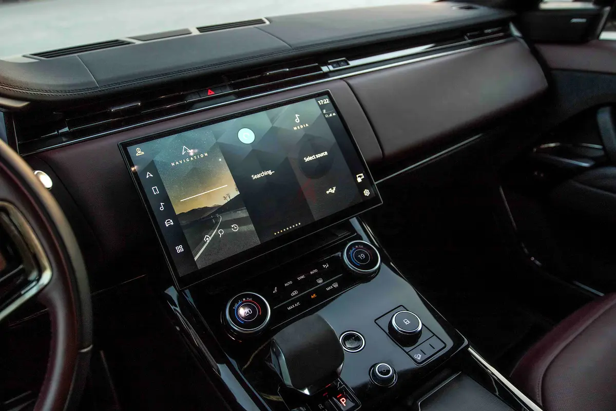 2023 Land Rover Range Rover Sport Rental in Al Quoz 4 photo 5