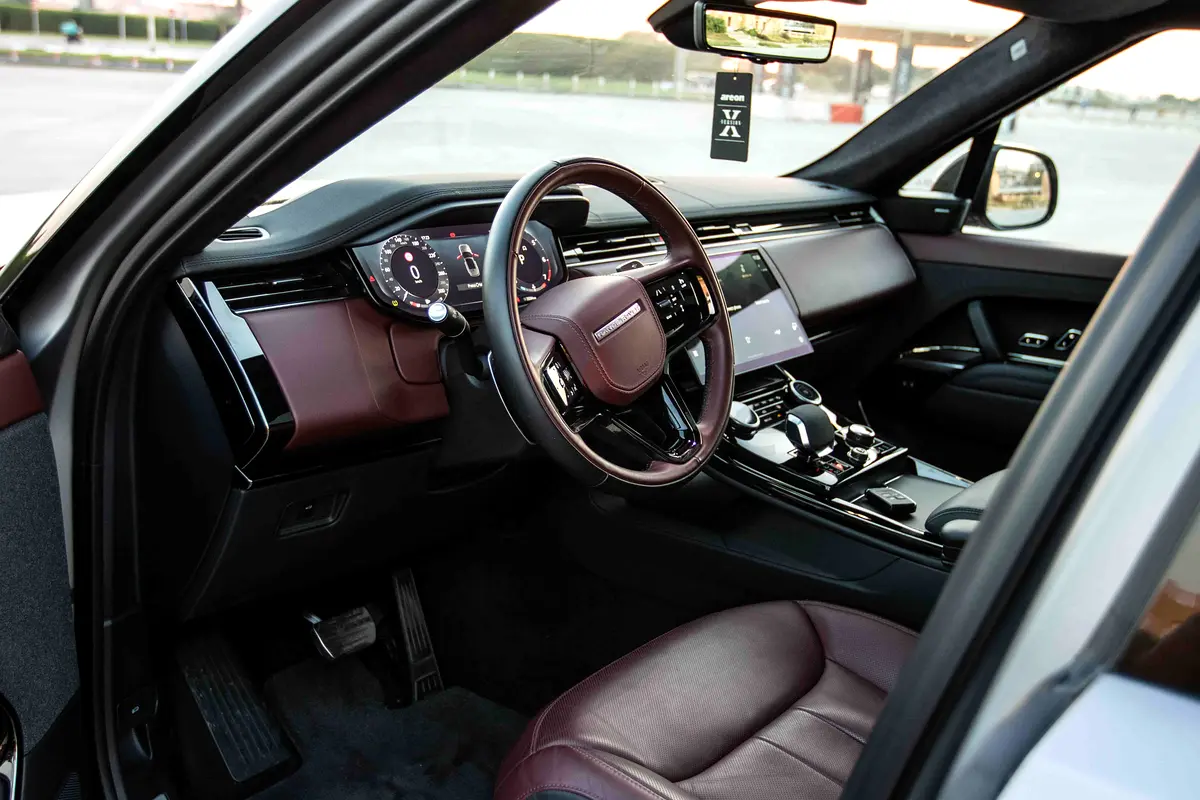 2023 Land Rover Range Rover Sport Rental in Al Quoz 4 photo 6