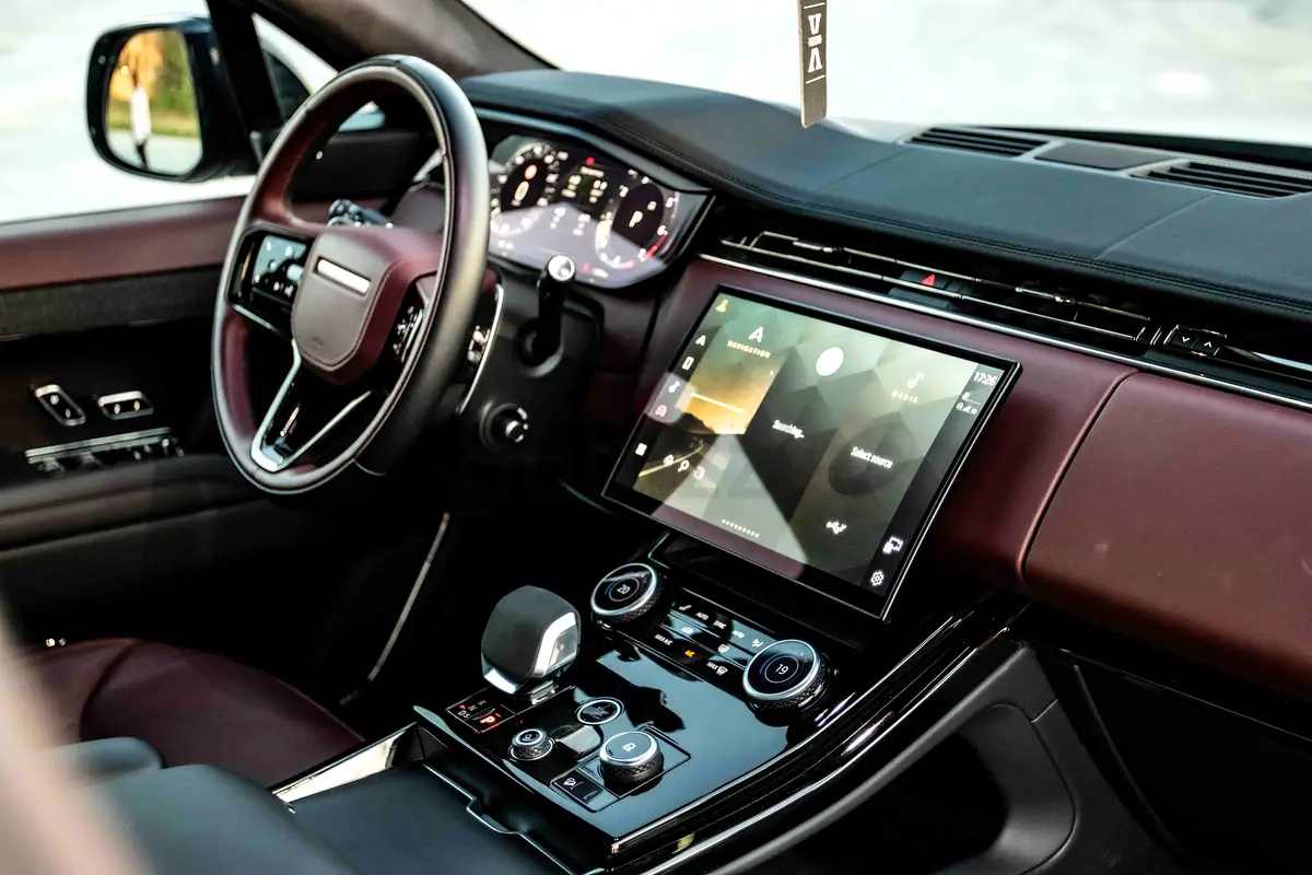 2023 Land Rover Range Rover Sport Rental in Al Quoz 4 photo 8