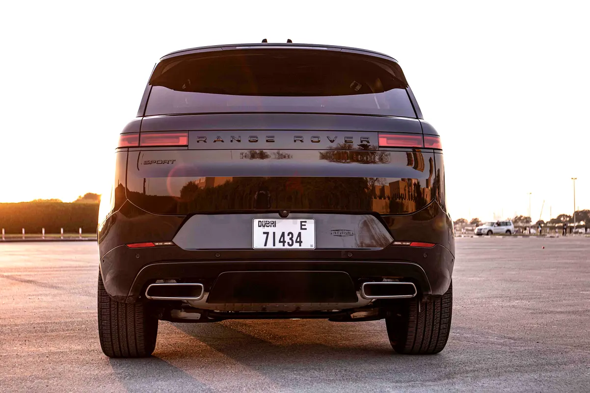 2024 Land Rover Range Rover Sport for Rent in Al Quoz 4 photo 7