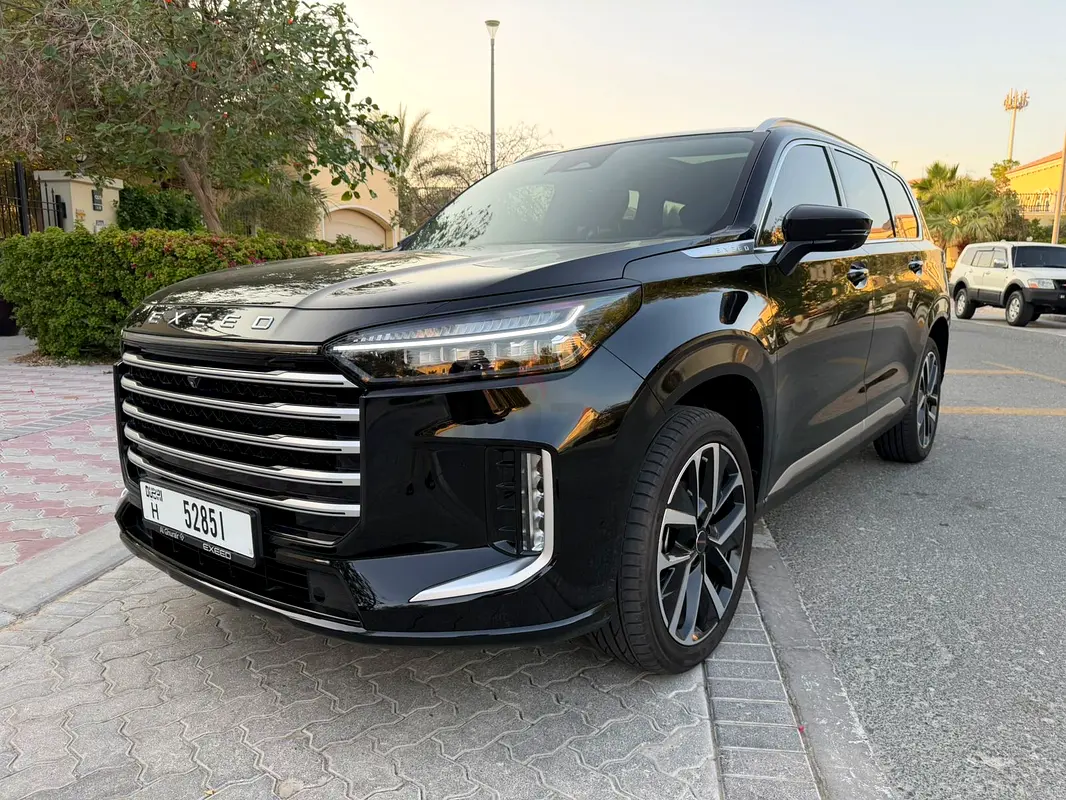 Rent 2026 Exeed VX in Al Quoz 4 photo 2