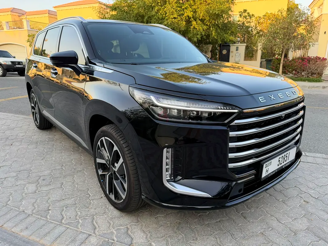 Rent 2026 Exeed VX in Al Quoz 4 photo 3