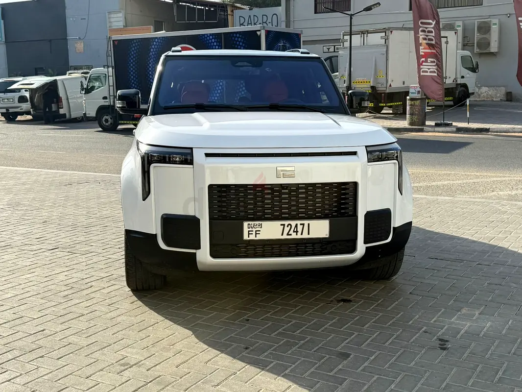 Rent 2025 Rox 01 in Al Quoz 4 photo 2
