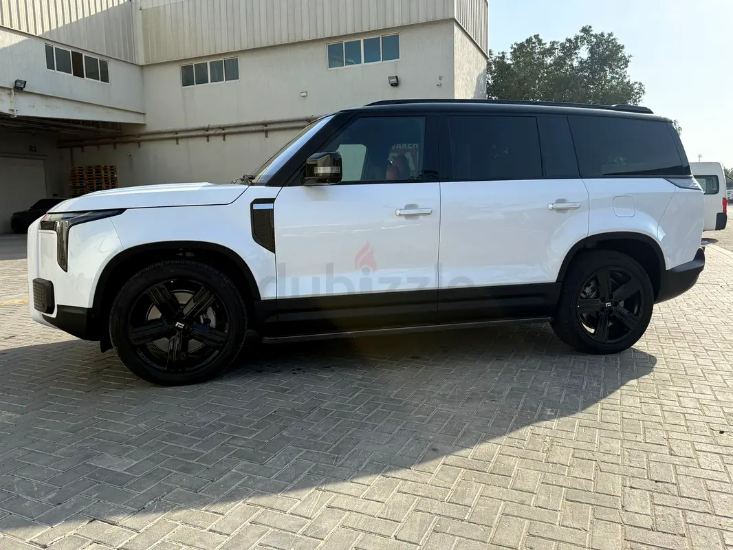 Rent 2025 Rox 01 in Al Quoz 4 photo 4