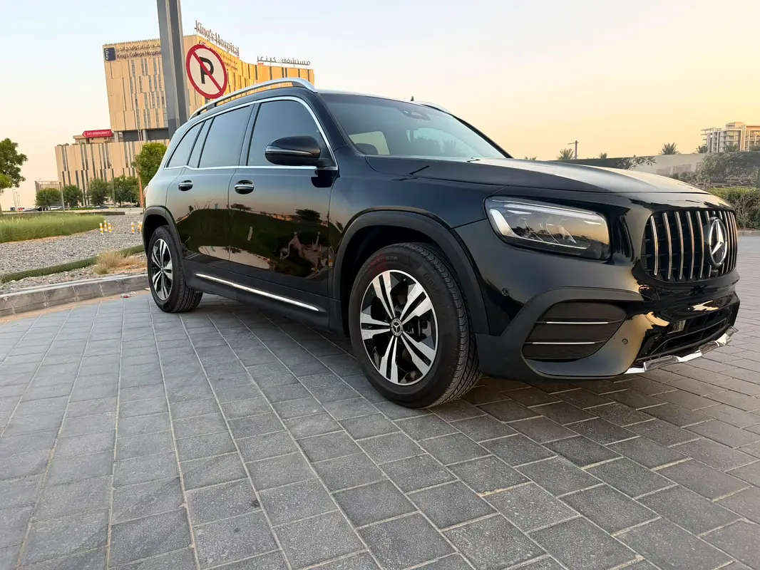 Rent a 2026 Mercedes-Benz GLB-Class in Al Quoz 4 photo 6