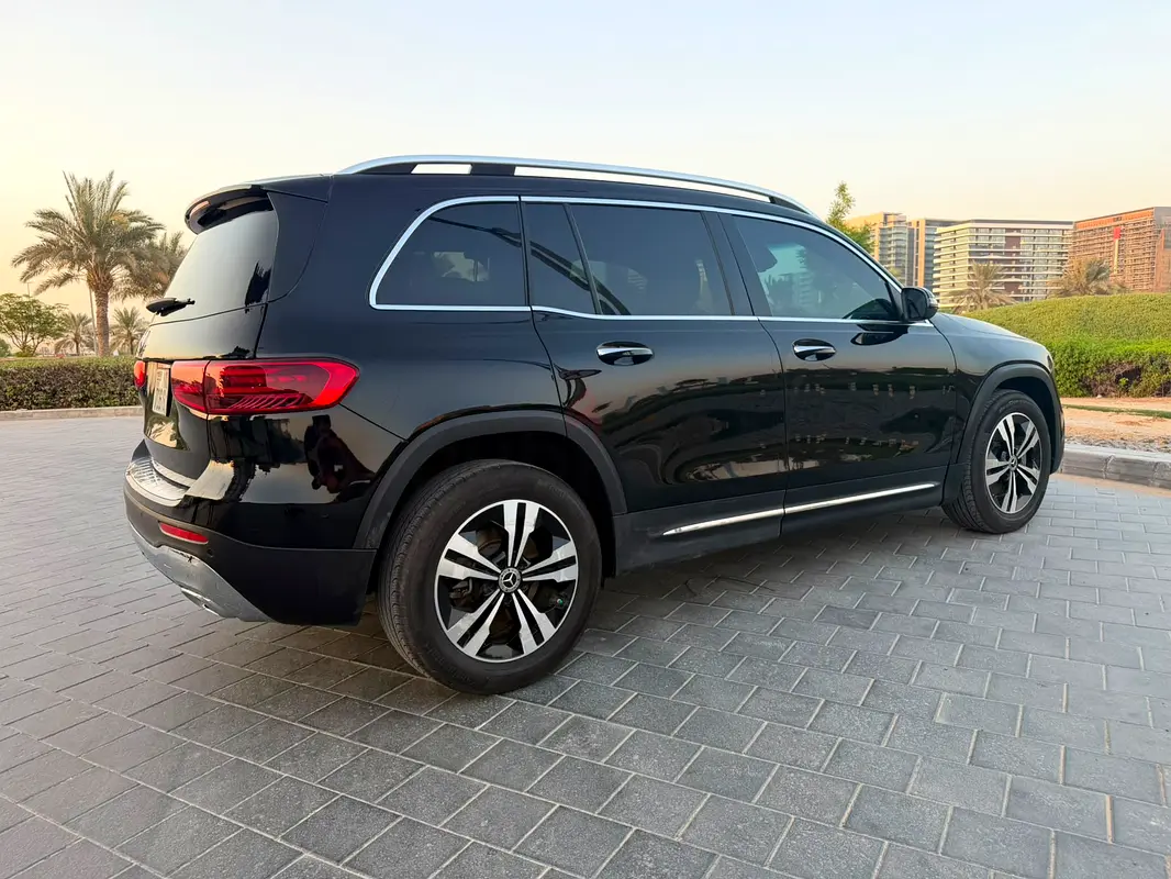 Rent a 2026 Mercedes-Benz GLB-Class in Al Quoz 4 photo 8