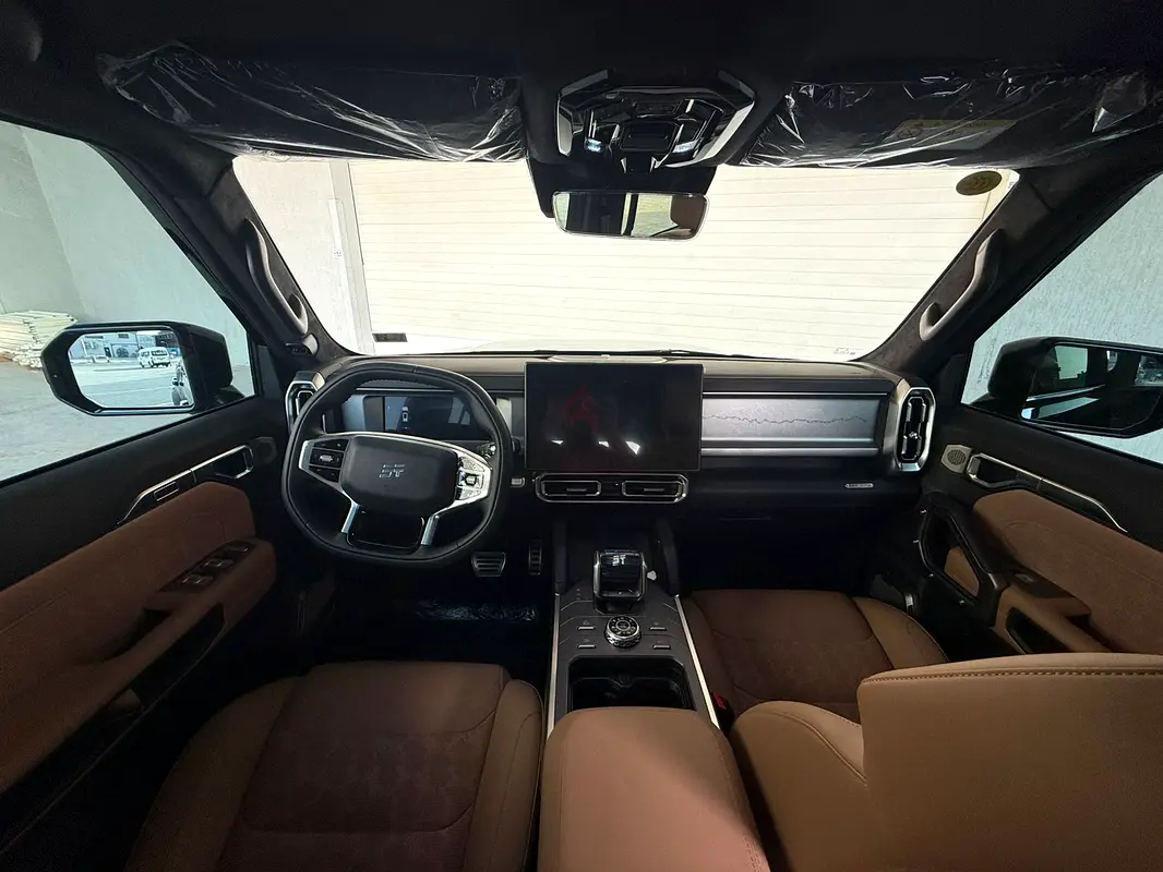 Rent a 2025 Jetour T2 in Al Quoz 4 photo 3