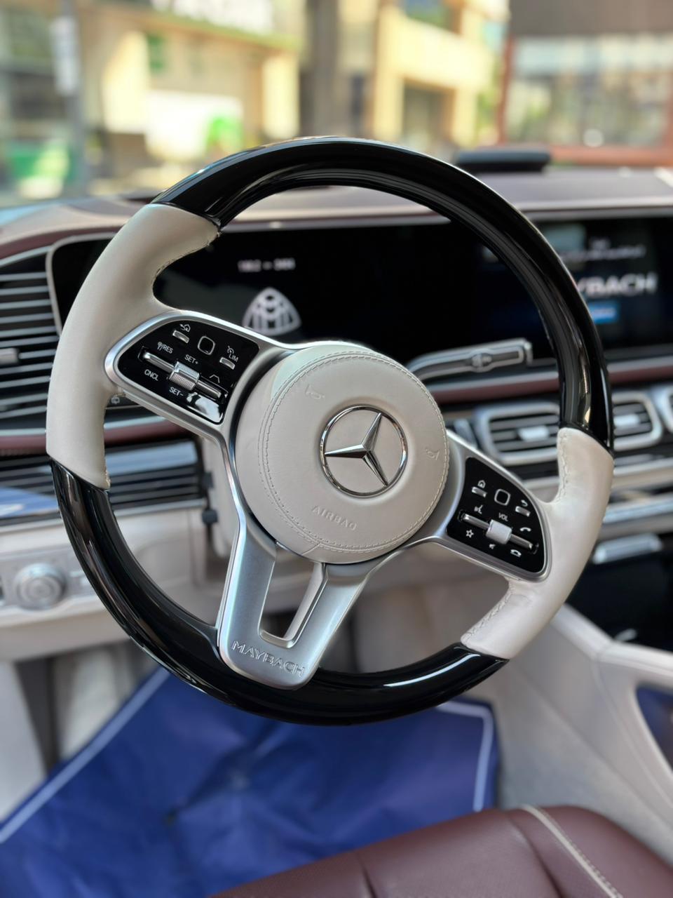 Hire Mercedes-Maybach GLS 600 Black in Dubai photo 4