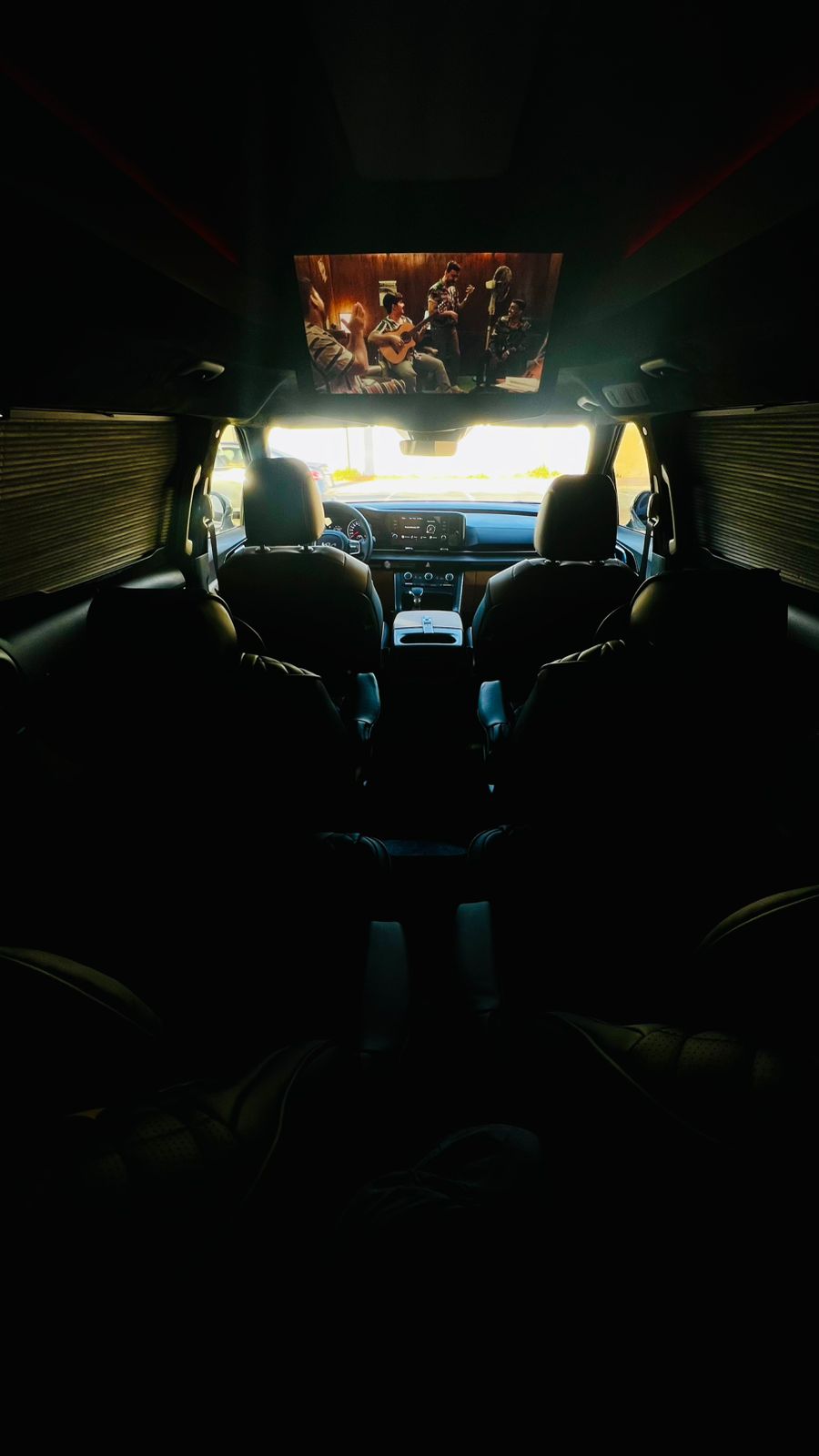 Kia Carnival VIP Black for Rent in Dubai photo 4