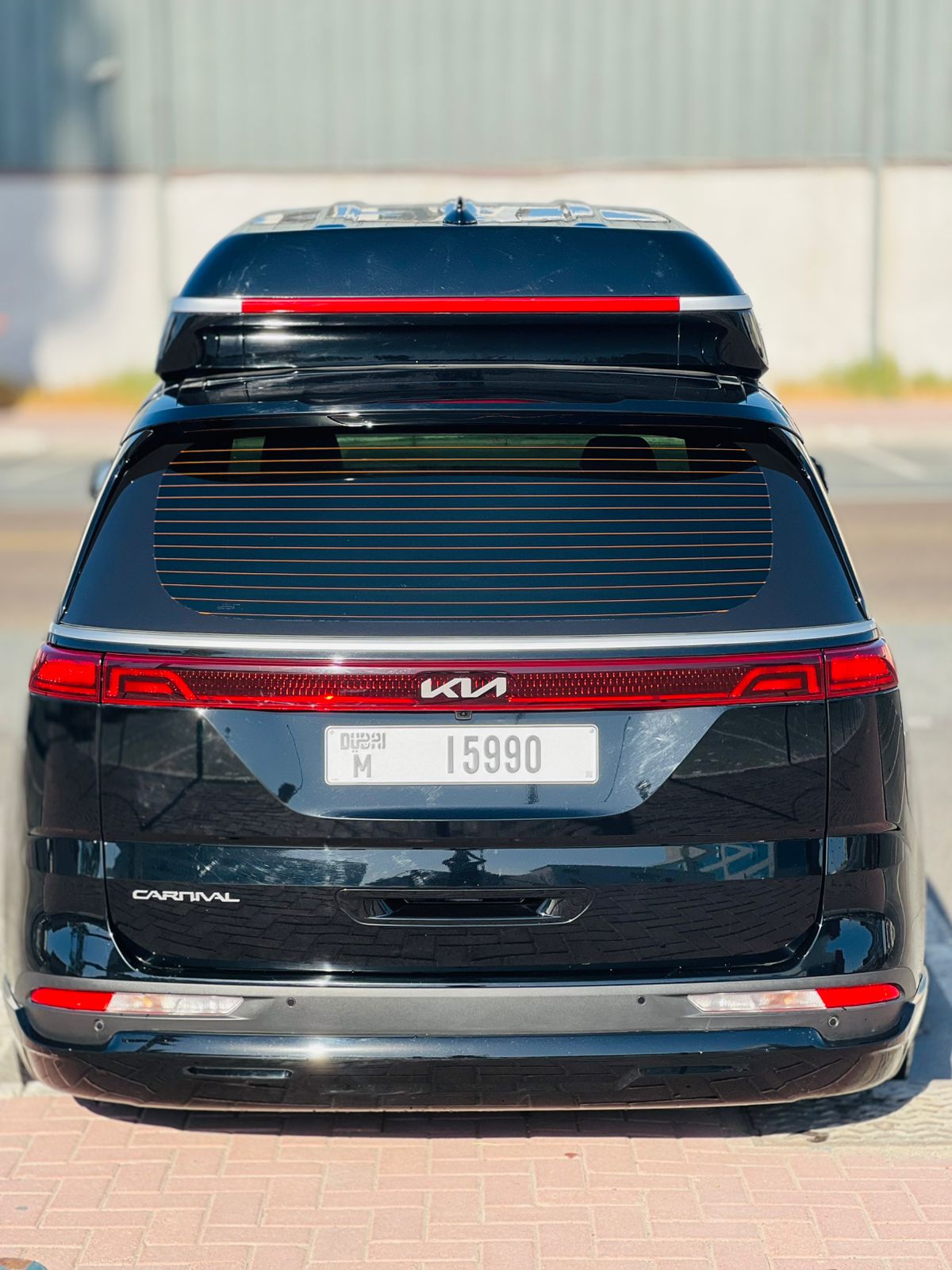 Kia Carnival VIP Black for Rent in Dubai photo 6