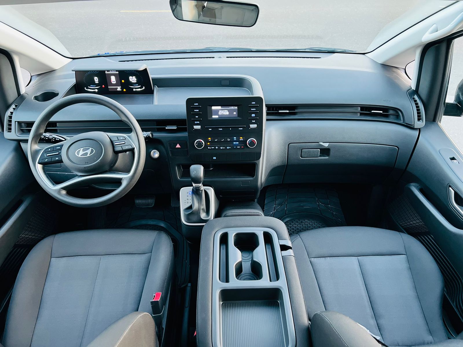 Hyundai Staria Grey Rental in Dubai photo 3