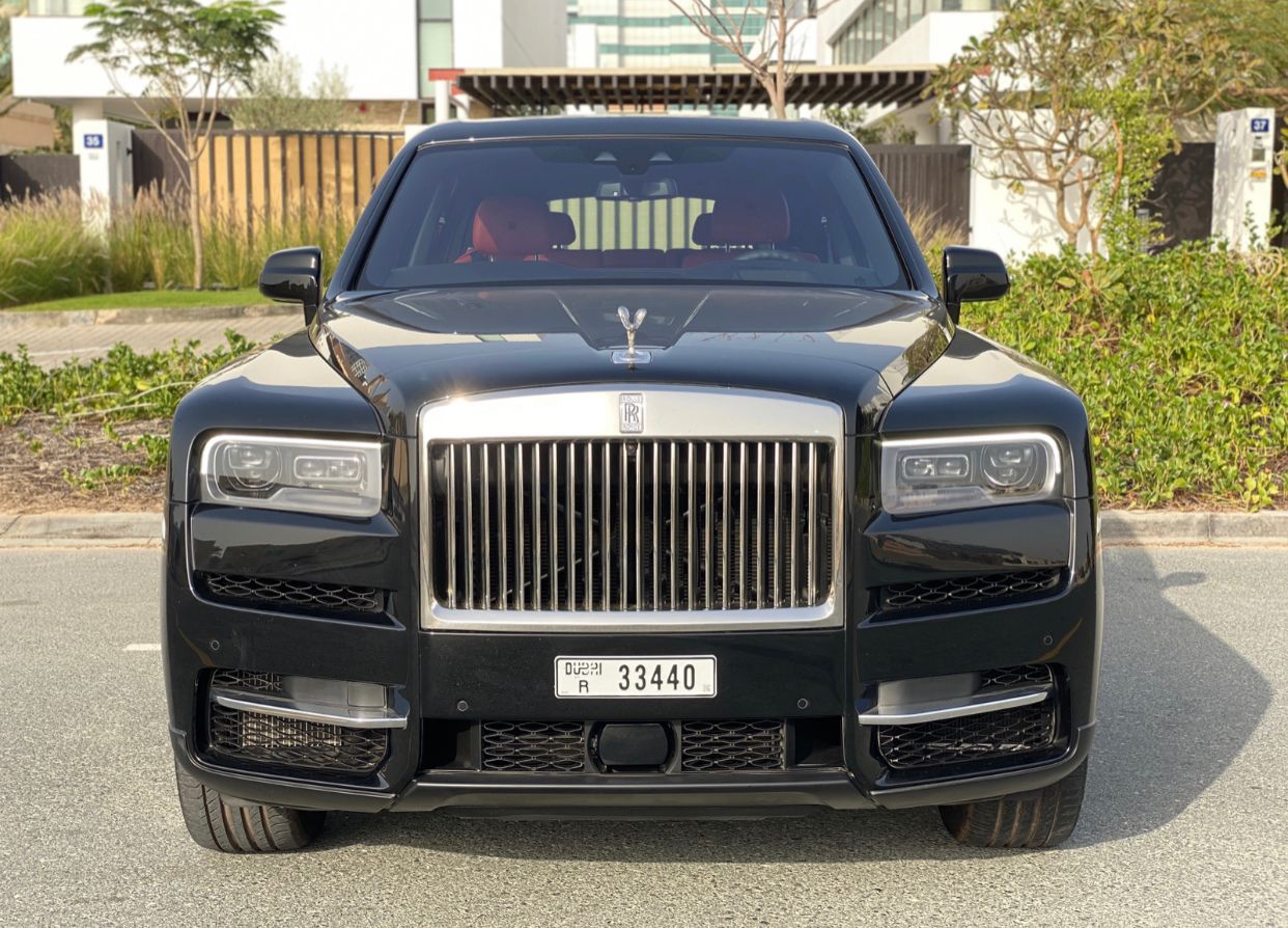 Rolls-Royce Cullinan Black for Rent in Dubai photo 3