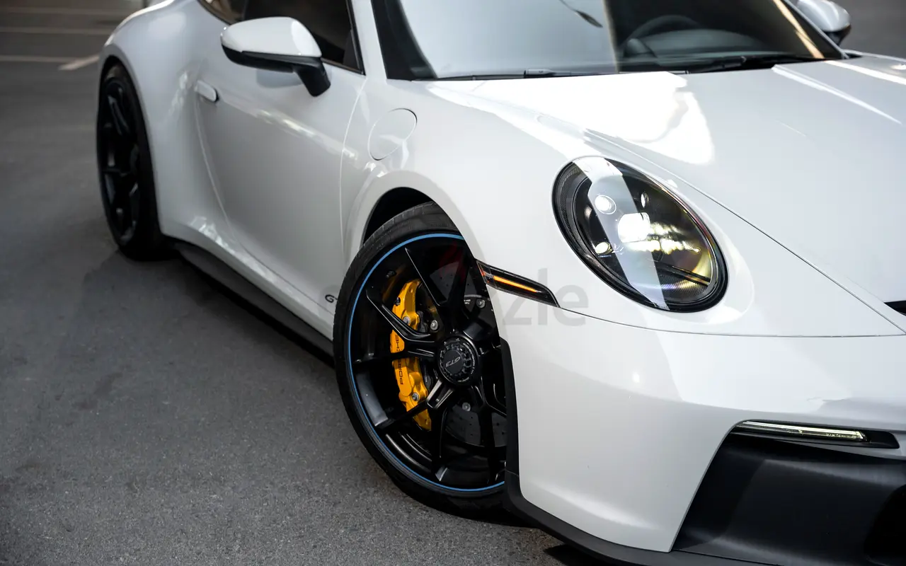 2024 Porsche 911 for Rent in Business Bay photo 4