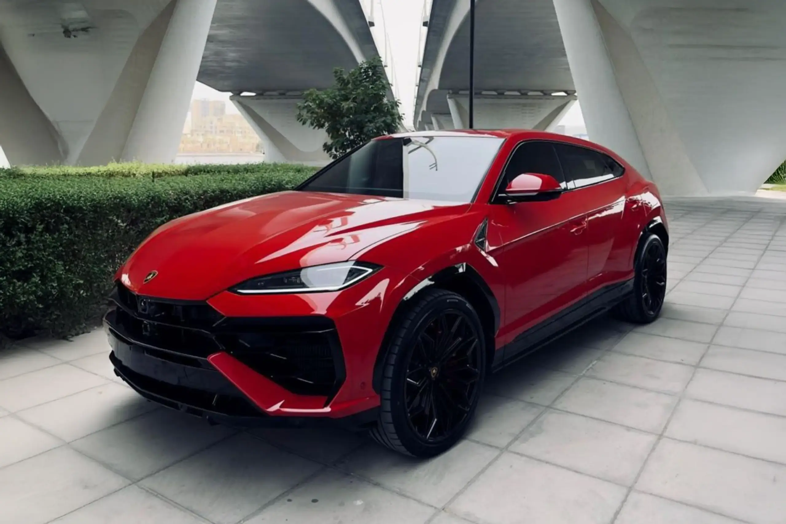 Rent Lamborghini Urus SE Red in Dubai photo 1