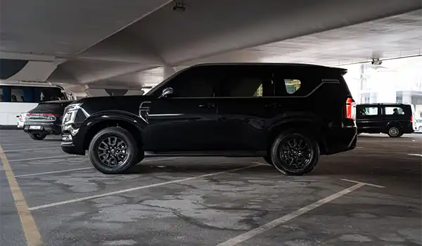 Rent 2025 Nissan Patrol White in Dubai (White, Automatic, 7 Seater, 2025, 250 km/day, Listing 2120) photo 3