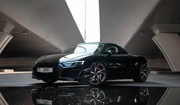 Rent a Audi R8 Spyder Grey in Dubai