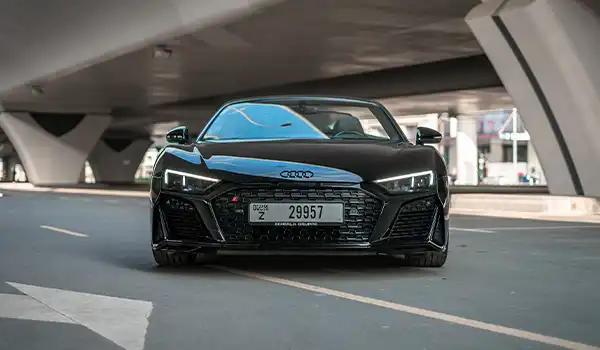 Rent a Audi R8 Spyder Grey in Dubai photo 2