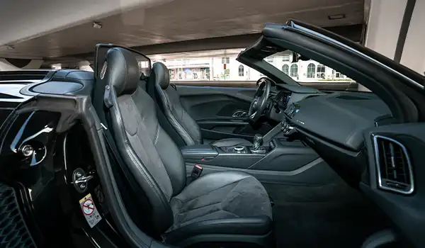 Rent a Audi R8 Spyder Grey in Dubai photo 7