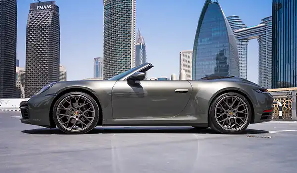 Rent a Porsche 911 Carrera Black in Dubai photo 3