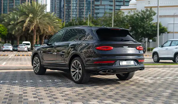 Bentley Bentayga Black for Rent in Dubai photo 4