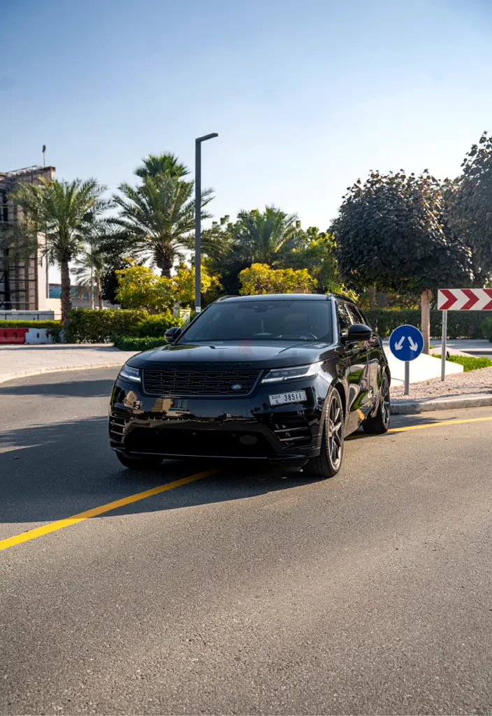 2025 Land Rover Range Rover Velar for Rent in Dubai Marina photo 7