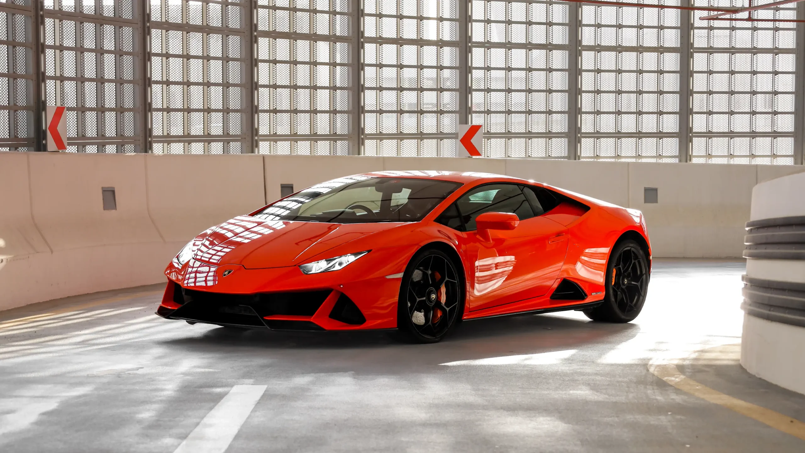Lamborghini Huracan EVO Black for Rent in Dubai photo 1