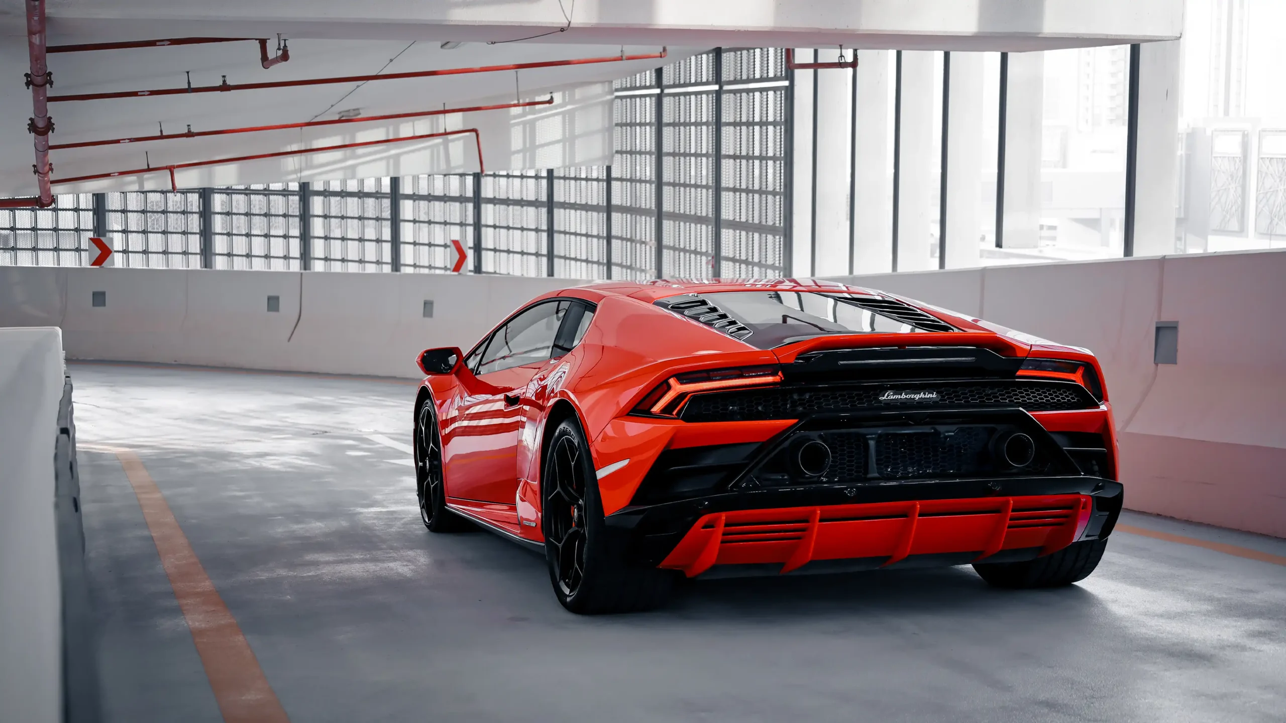 Lamborghini Huracan EVO Black for Rent in Dubai photo 4
