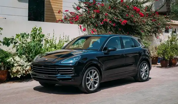 Porsche Cayenne Black Rental in Dubai