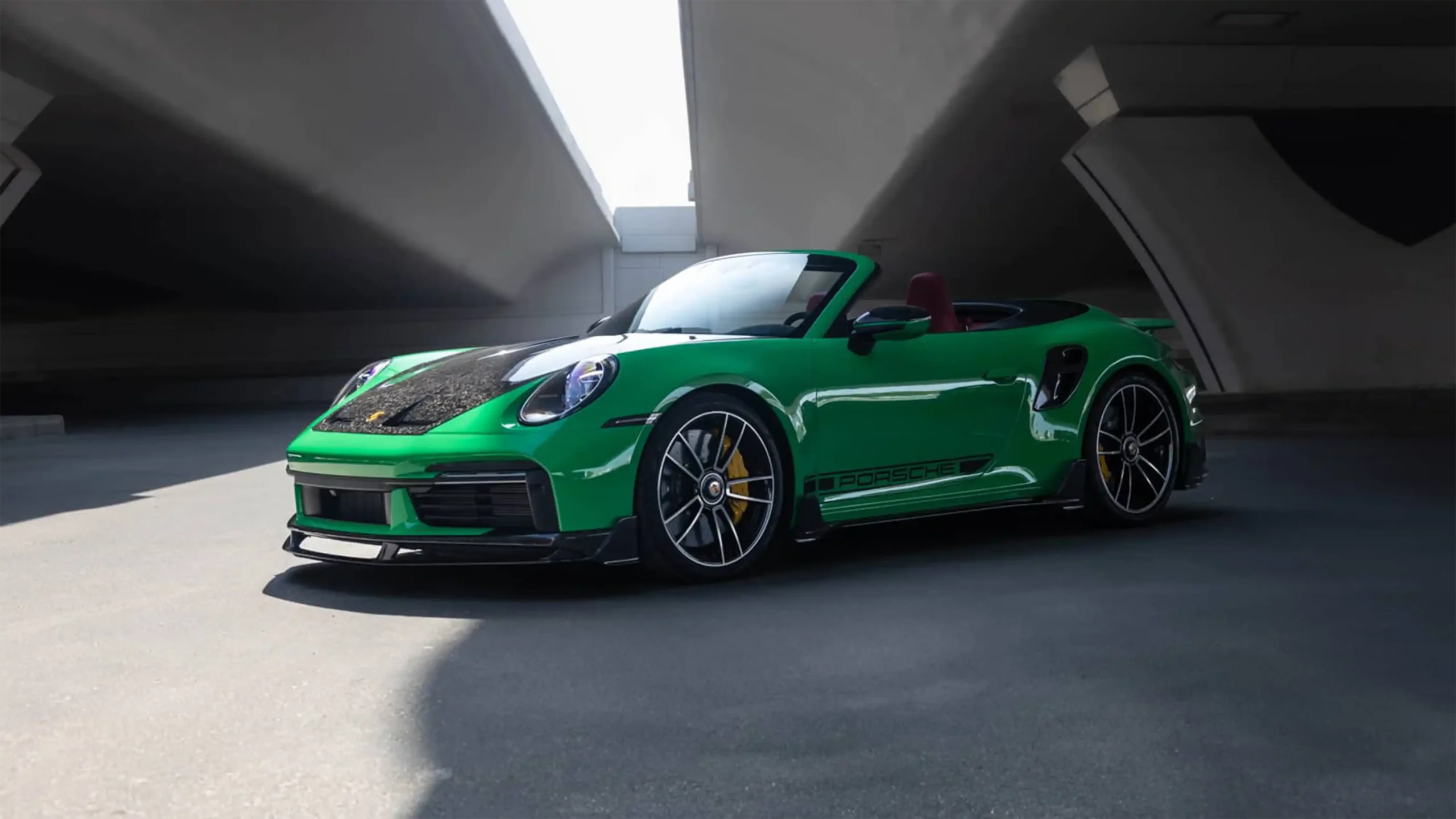 Porsche 911 Turbo S Green for Rent in Dubai photo 1