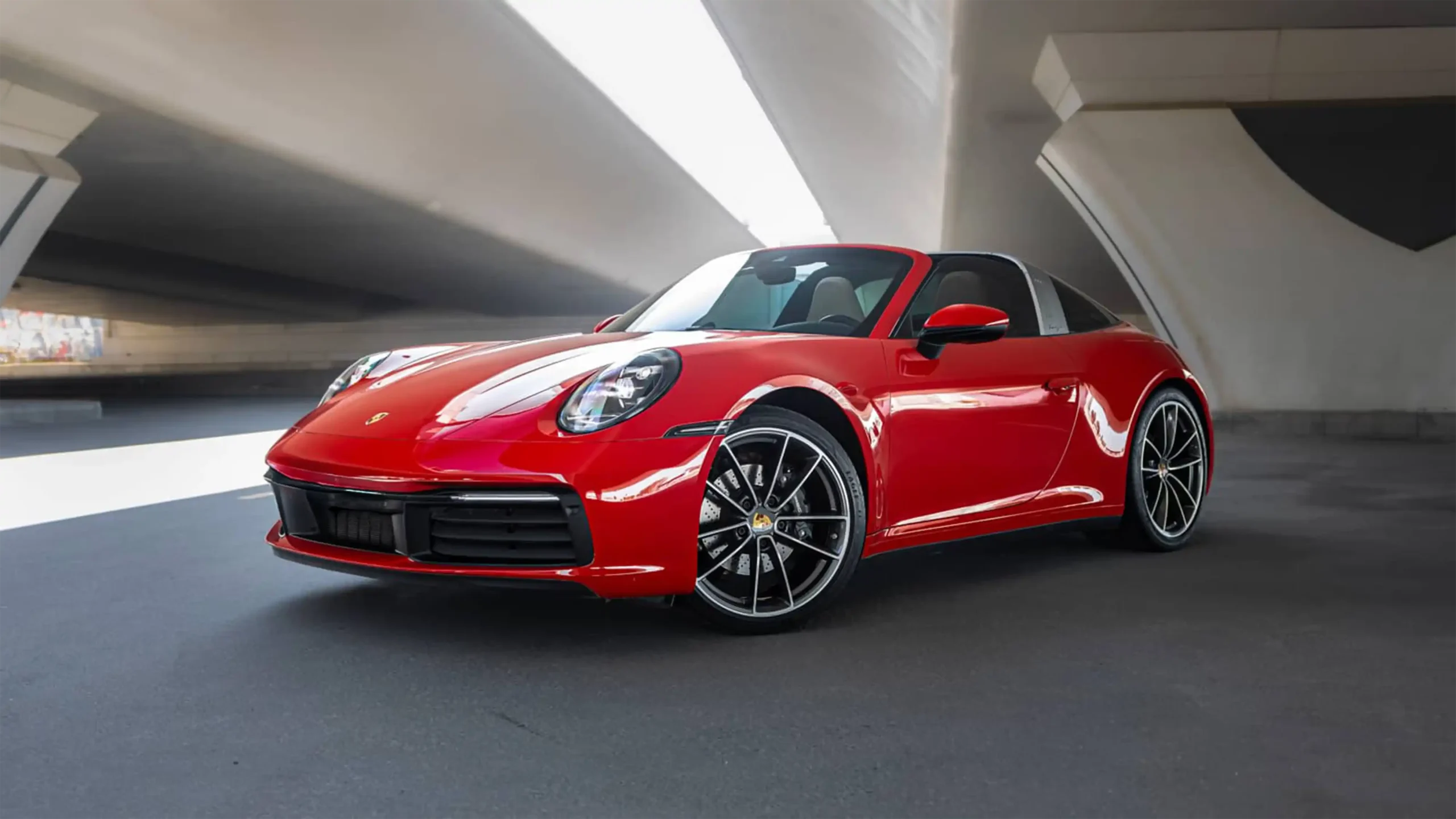 Porsche 911 Targa Red for Rent in Dubai