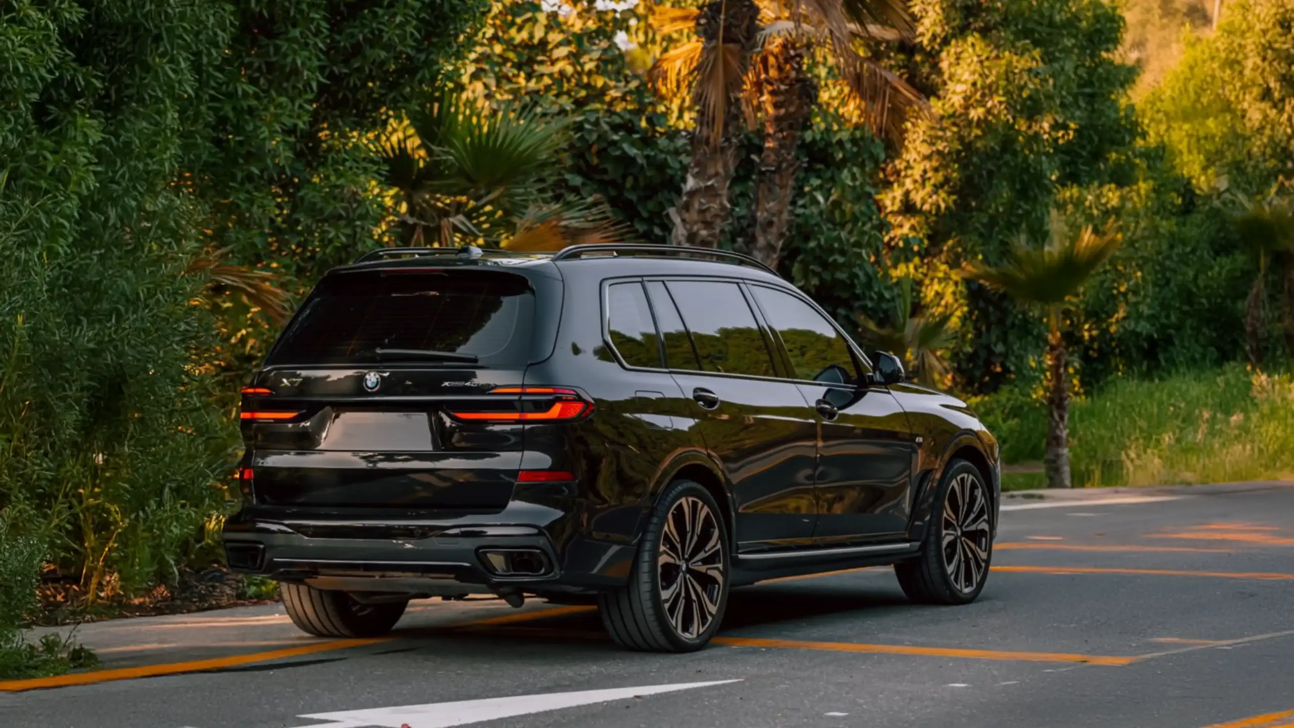 BMW X7 Black for Rent in Dubai