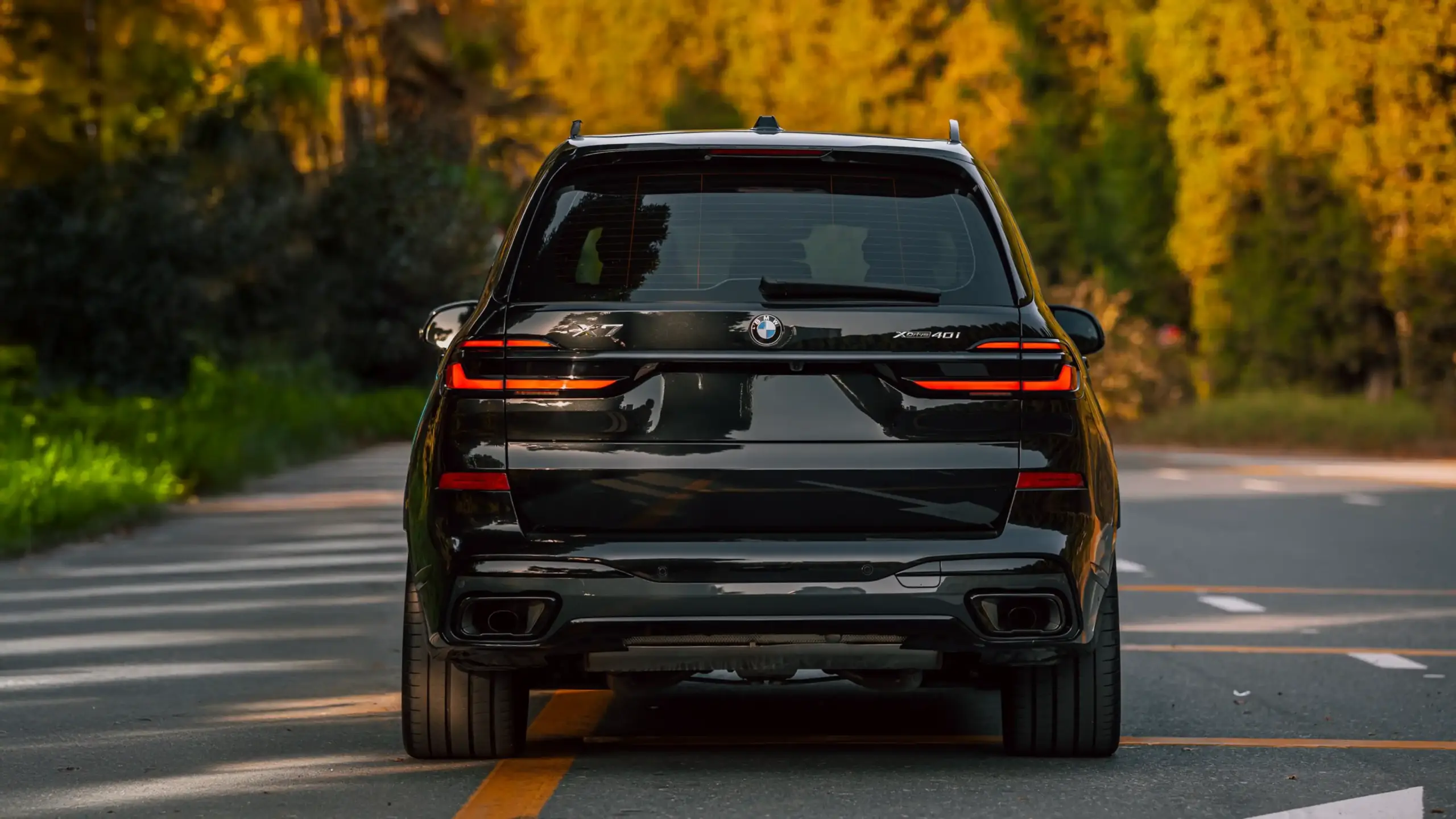 BMW X7 Black for Rent in Dubai photo 2