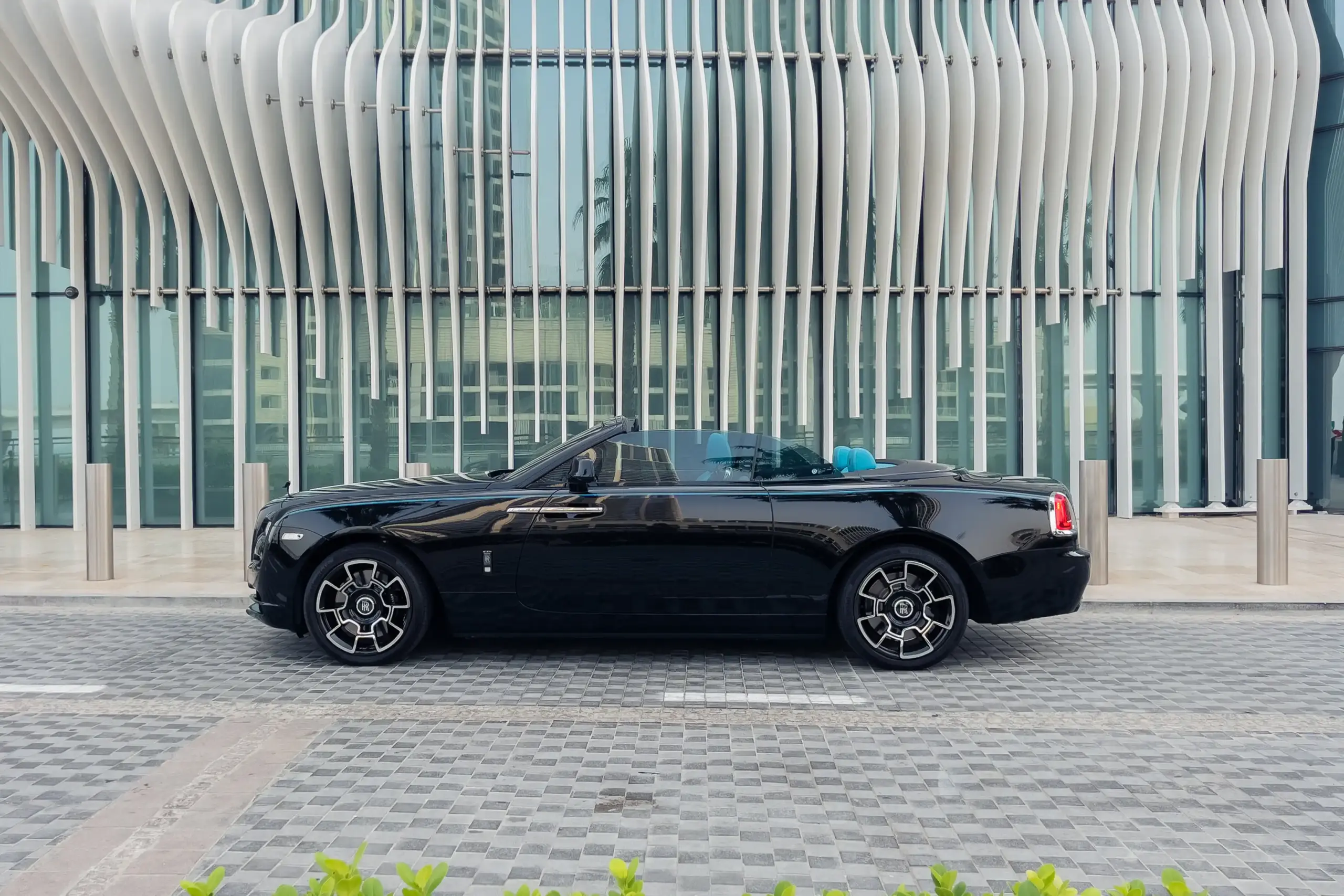 Rolls-Royce Dawn Black Rental in Dubai photo 4