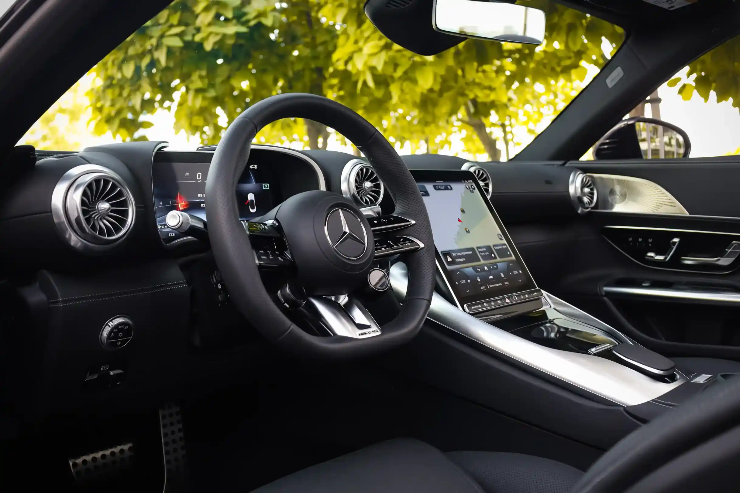 Rent a Mercedes-Benz SL 63 AMG Silver in Dubai photo 7