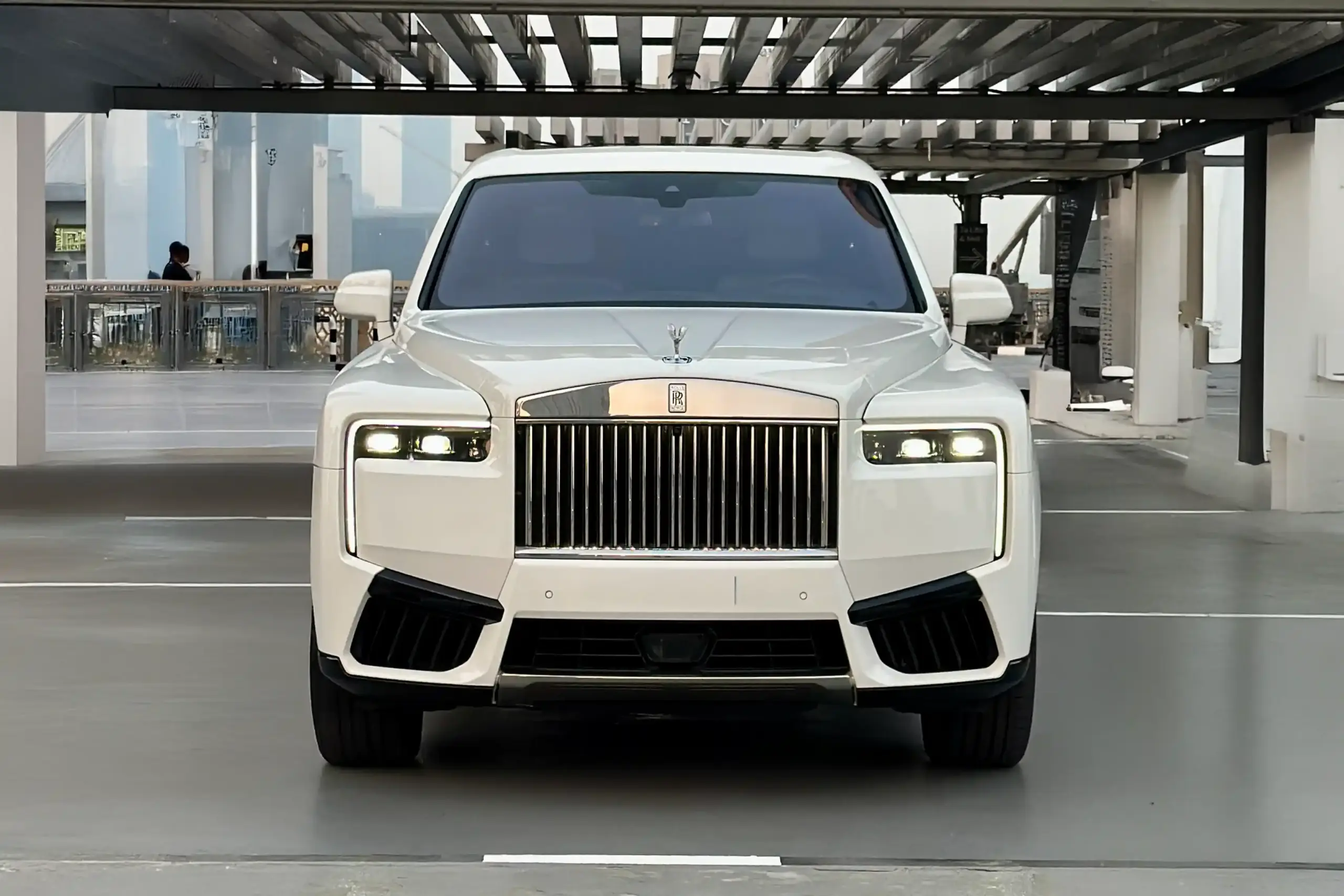 Rent a 2025 Rolls-Royce Cullinan White in Dubai photo 3