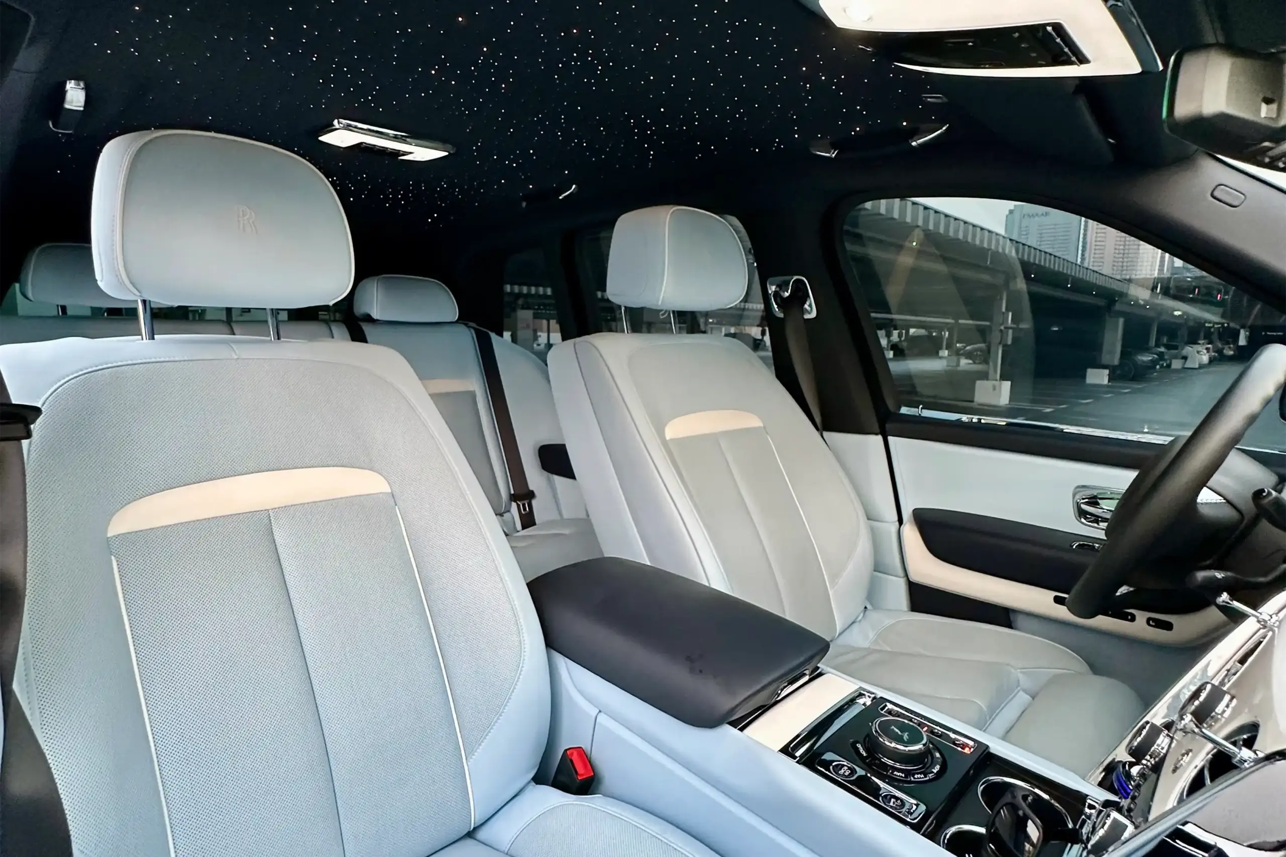 Rent a 2025 Rolls-Royce Cullinan White in Dubai photo 5