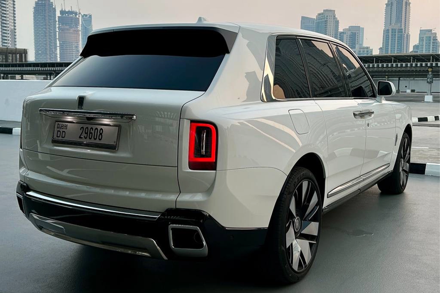 Rent a 2025 Rolls-Royce Cullinan White in Dubai photo 8