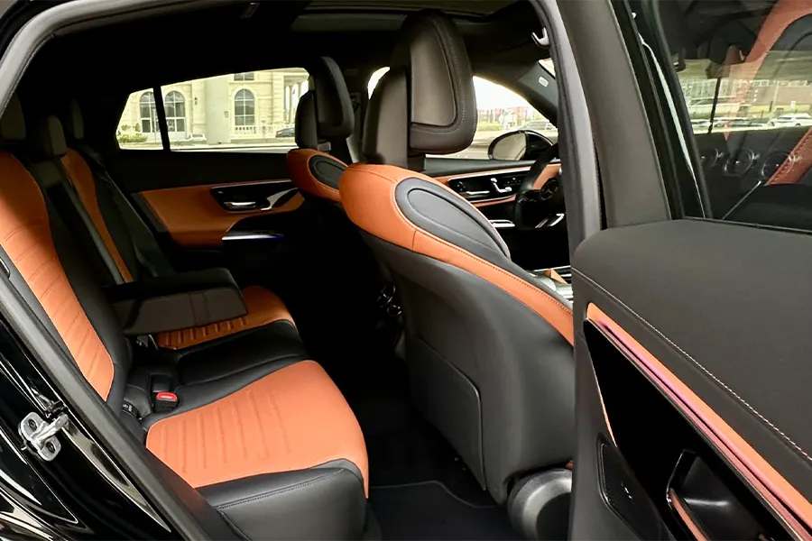Mercedes-Benz GLC 200 Black for Rent in Dubai photo 4