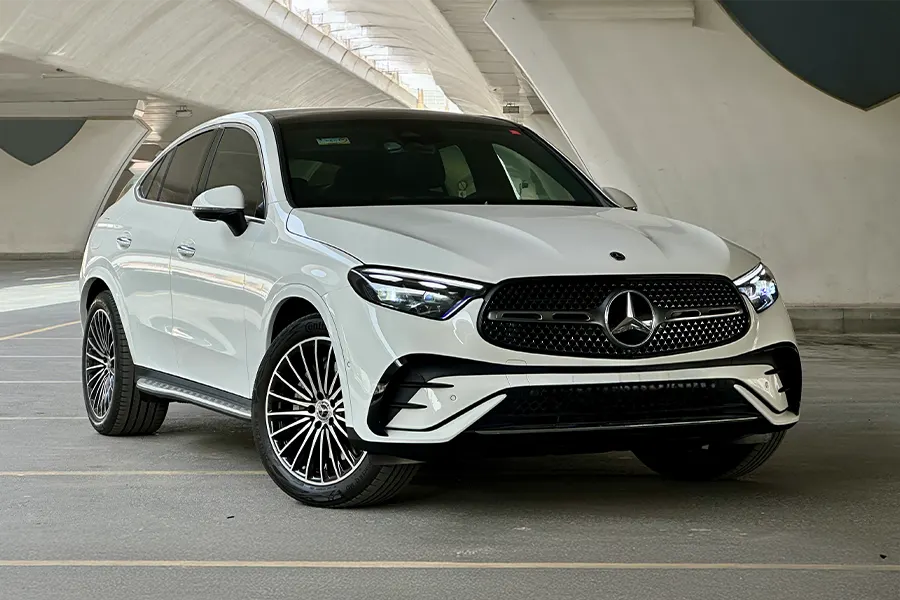 Mercedes-Benz GLC 200 White Rental in Dubai photo 3