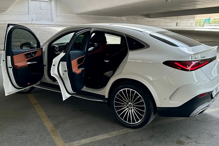 Mercedes-Benz GLC 200 White Rental in Dubai photo 4