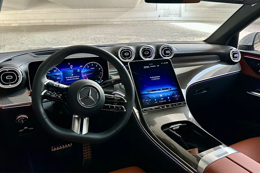 Mercedes-Benz GLC 200 White Rental in Dubai photo 5