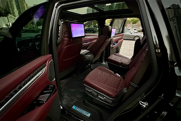 Rent a 2025 Cadillac Escalade Black in Dubai photo 7