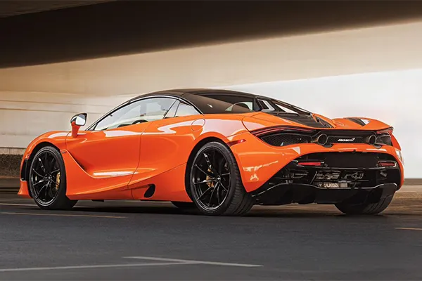 Hire McLaren 720S Orange in Dubai photo 3