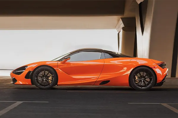 Hire McLaren 720S Orange in Dubai photo 4