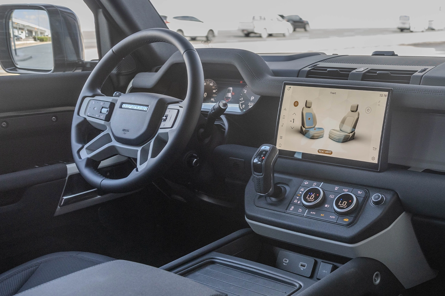 Rent Land Rover Defender Black in Dubai photo 5