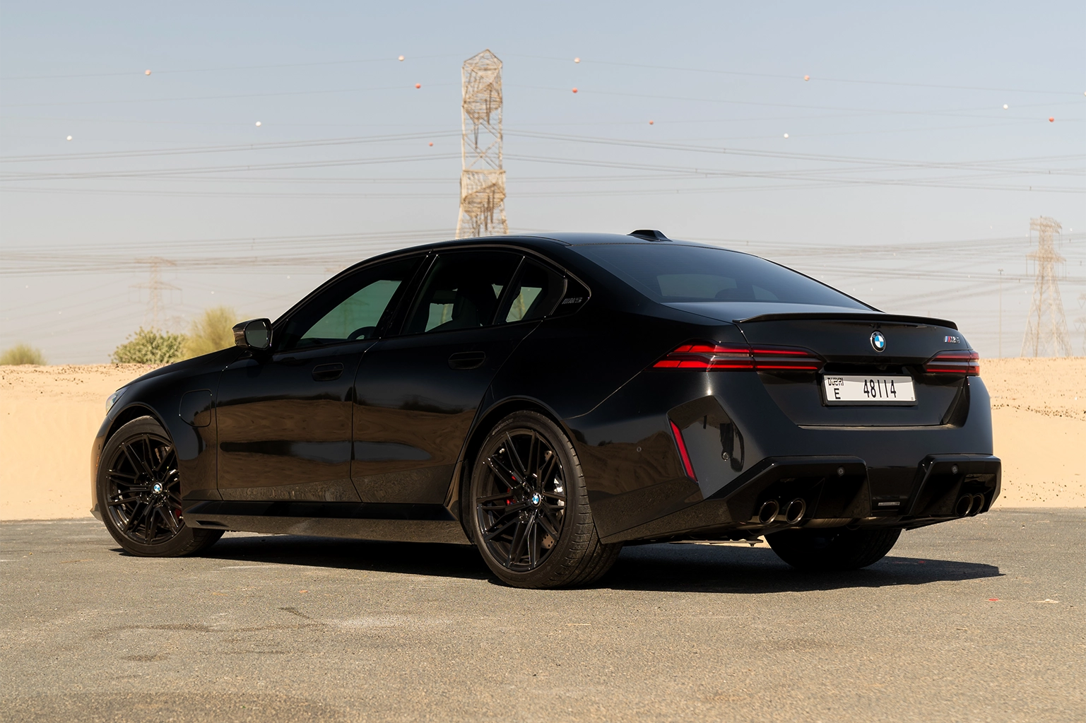 Hire BMW M5 Black in Dubai photo 4