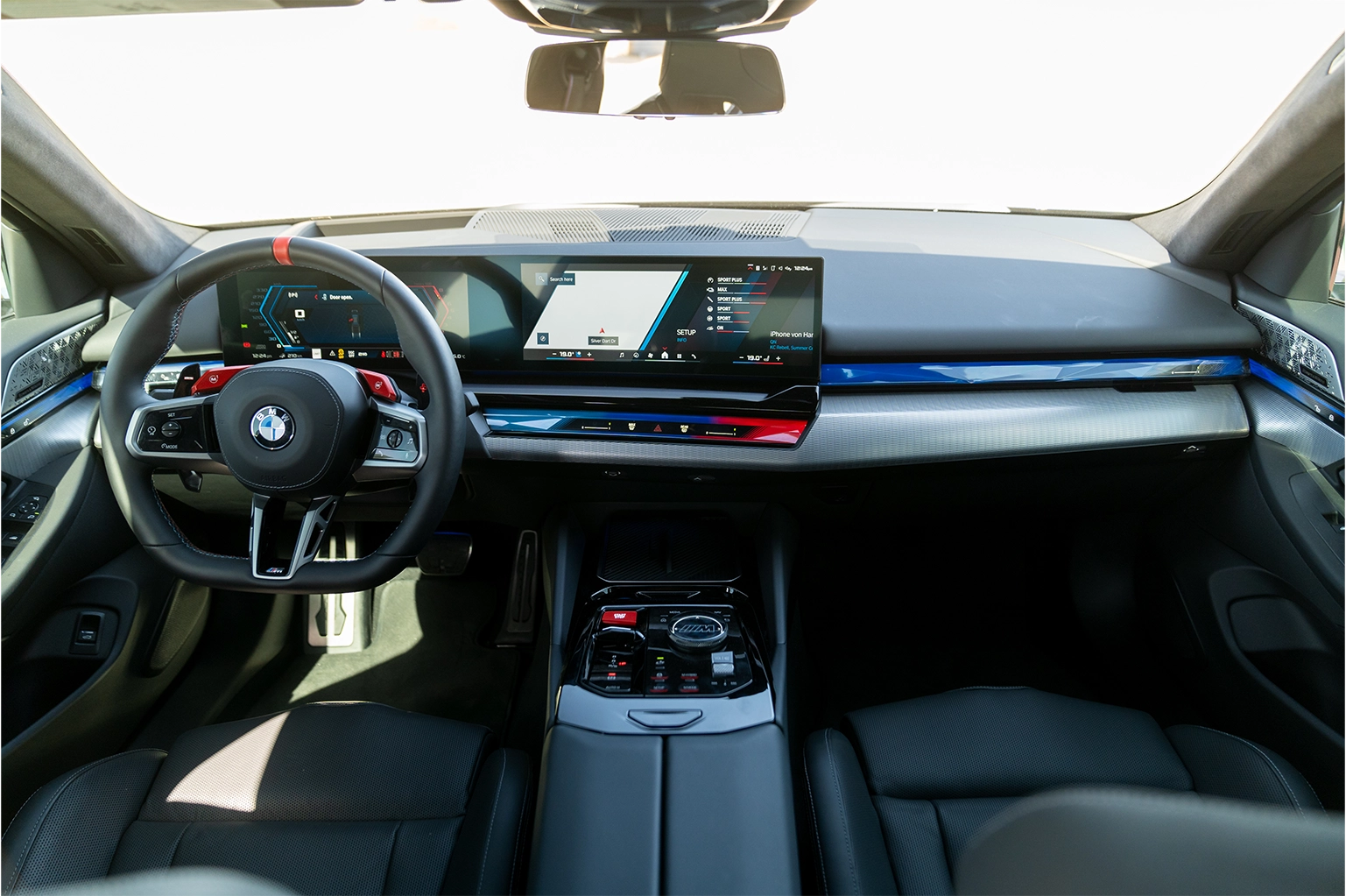 Hire BMW M5 Black in Dubai photo 5