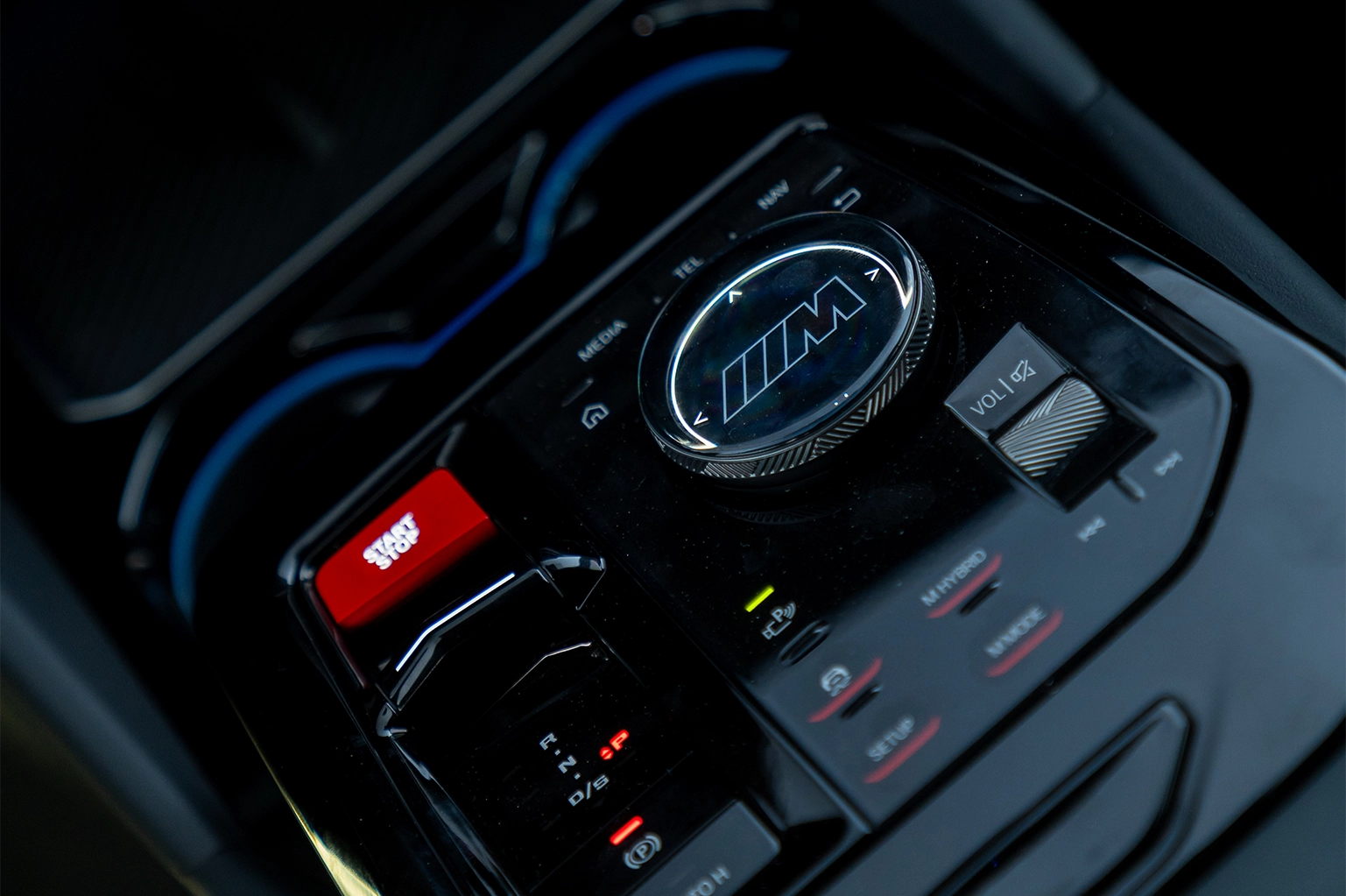 Hire BMW M5 Black in Dubai photo 6