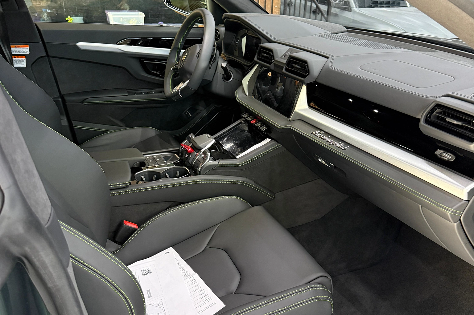 Rent a Lamborghini Urus SE Dark Green in Dubai photo 5
