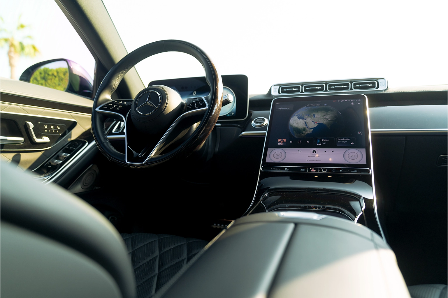Rent Mercedes-Benz S580 Black in Dubai